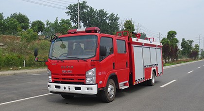 江特牌JDF5100GXFSG30/Q型水罐消防�
